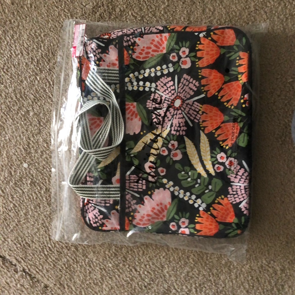 Thirty one away for the weekender bag